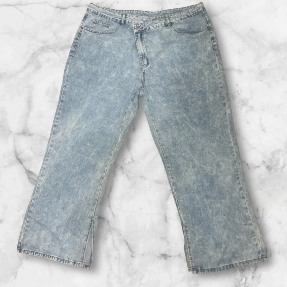 SHEIN Blue Relaxed Fit Jeans Timeless Style